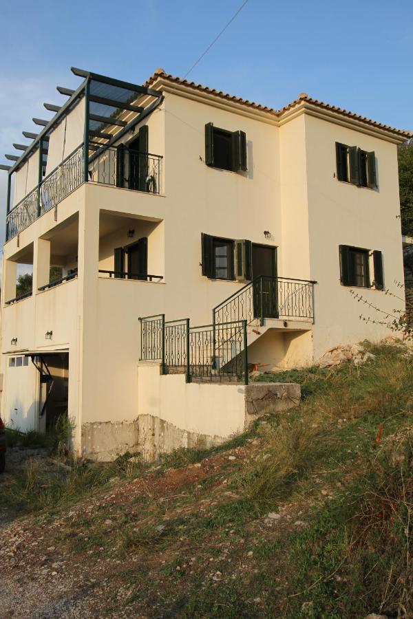 基帕里夏Kiparissia Castle & Sea View别墅 外观 照片
