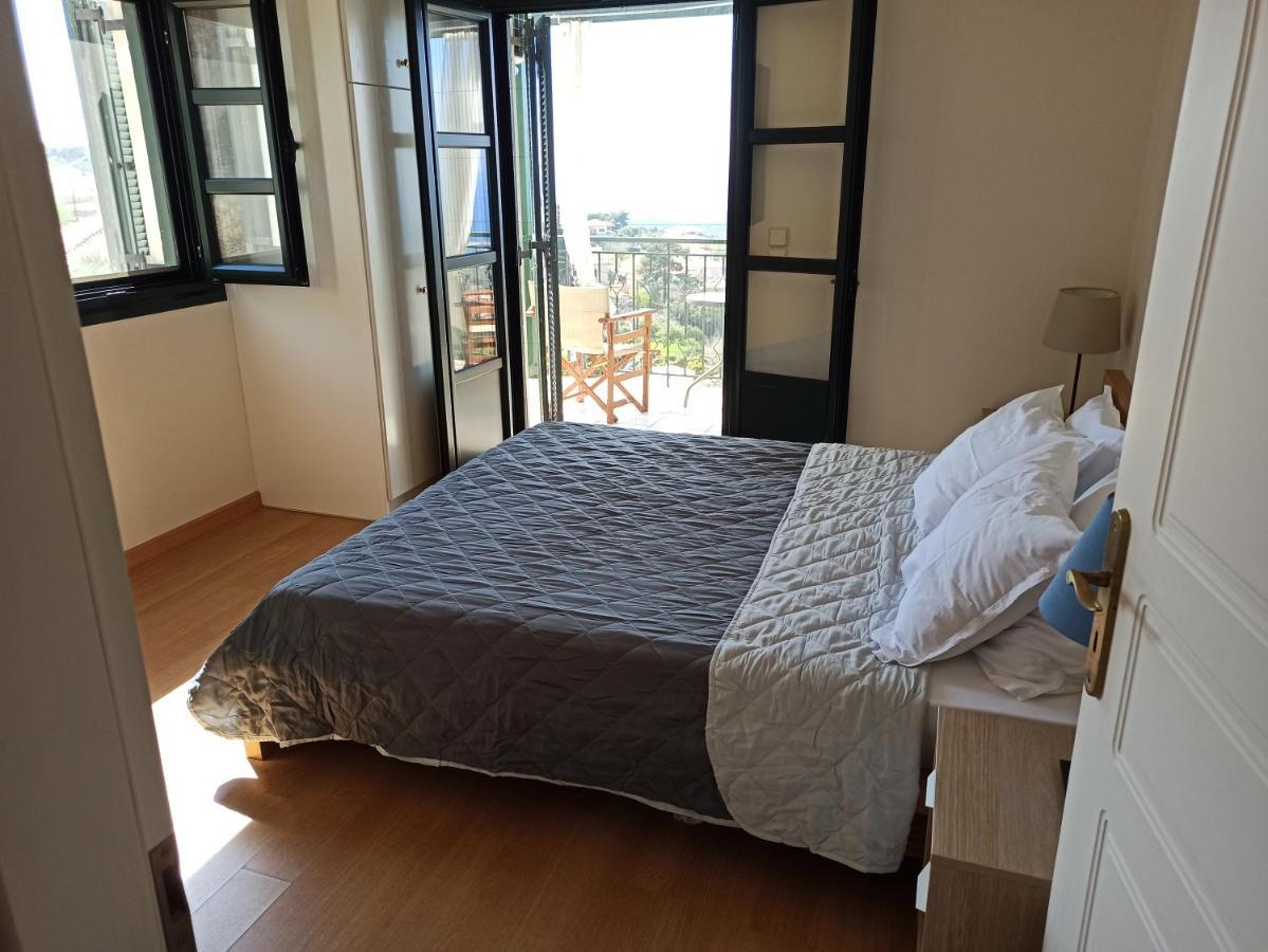 基帕里夏Kiparissia Castle & Sea View别墅 外观 照片